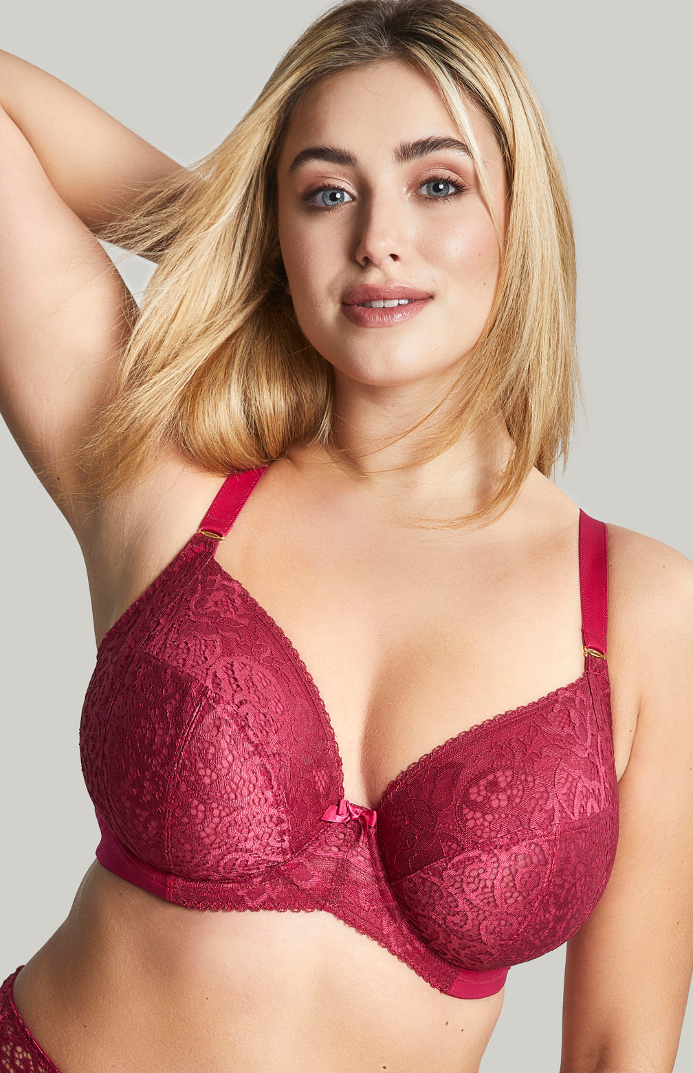 Sculptress Estel Plunge Bra